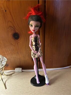 Friday night frights operetta monster high doll